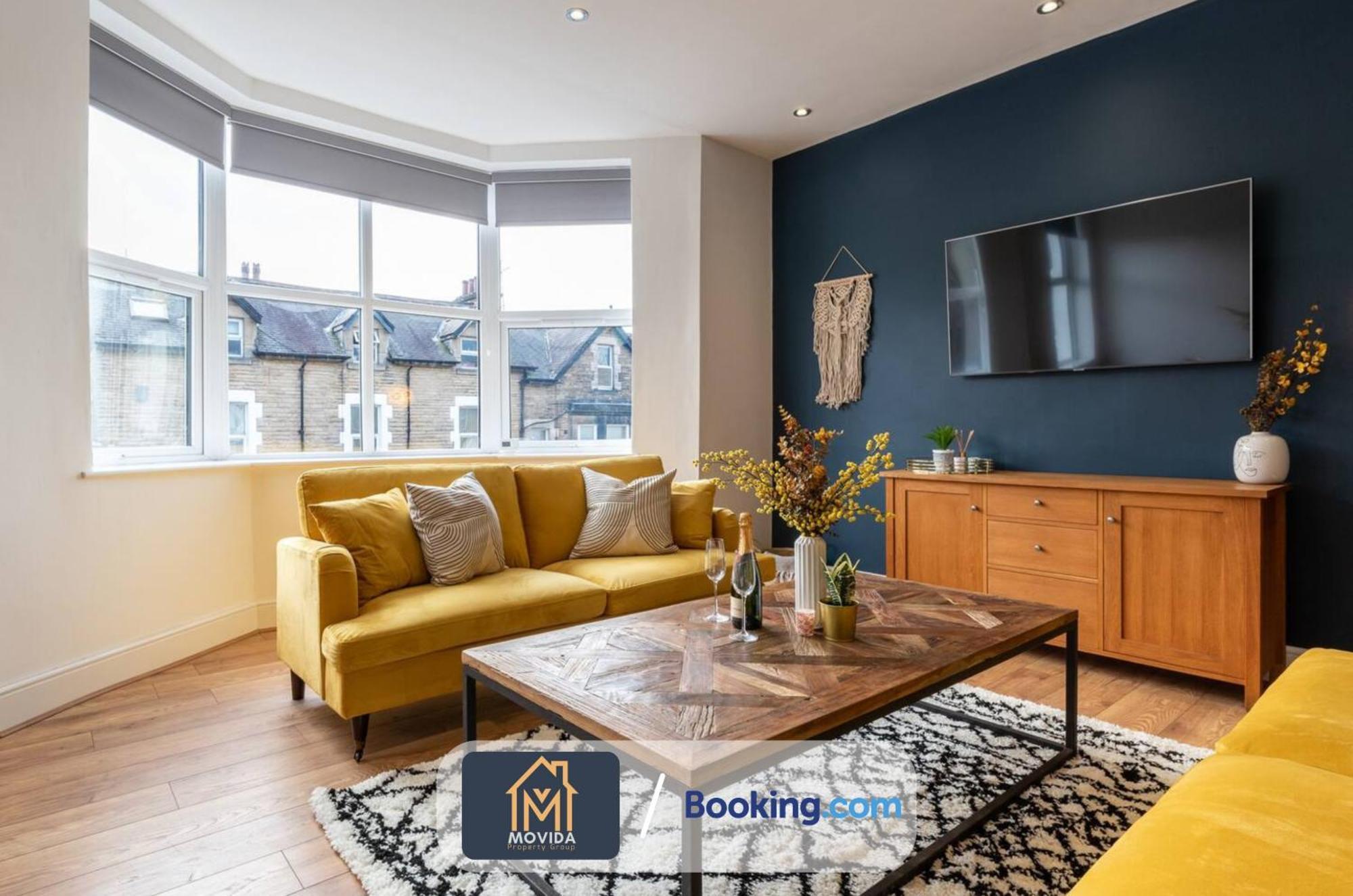 Central Elegant Three Bed Duplex By Movida Property Group Short Lets & Serviced Accommodation 哈罗盖特 外观 照片