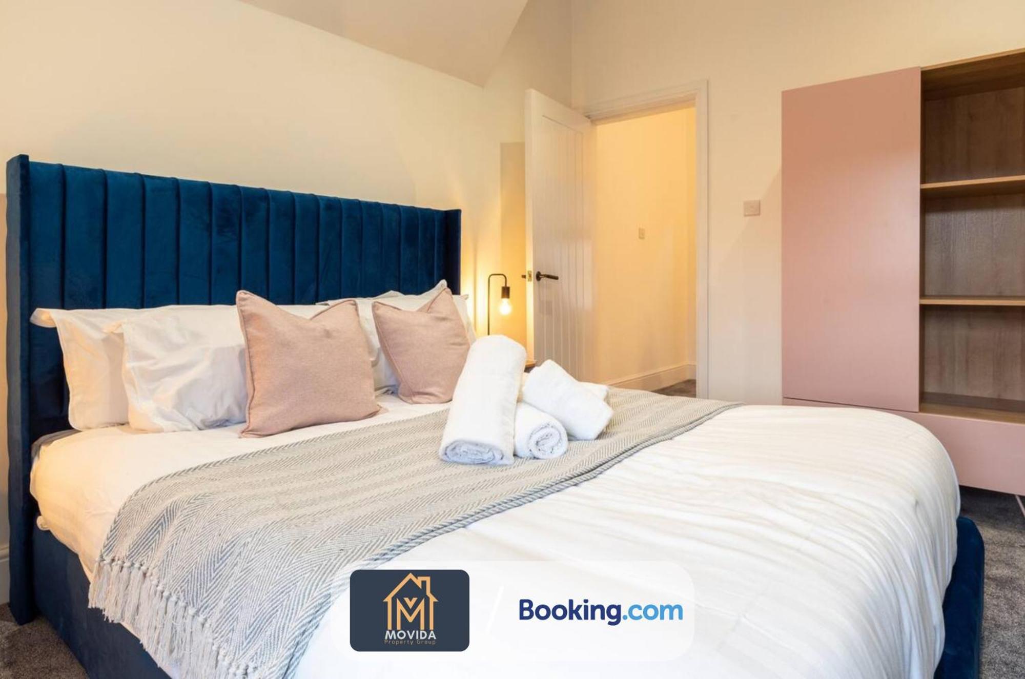 Central Elegant Three Bed Duplex By Movida Property Group Short Lets & Serviced Accommodation 哈罗盖特 外观 照片