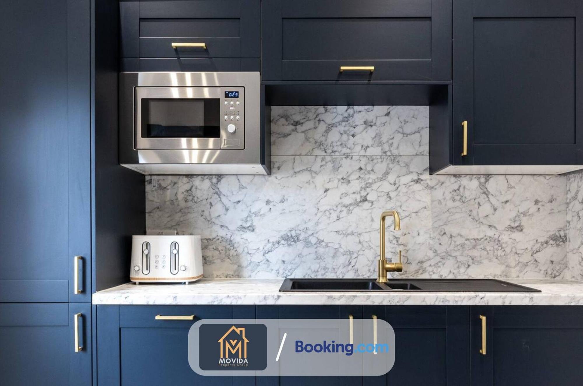 Central Elegant Three Bed Duplex By Movida Property Group Short Lets & Serviced Accommodation 哈罗盖特 外观 照片