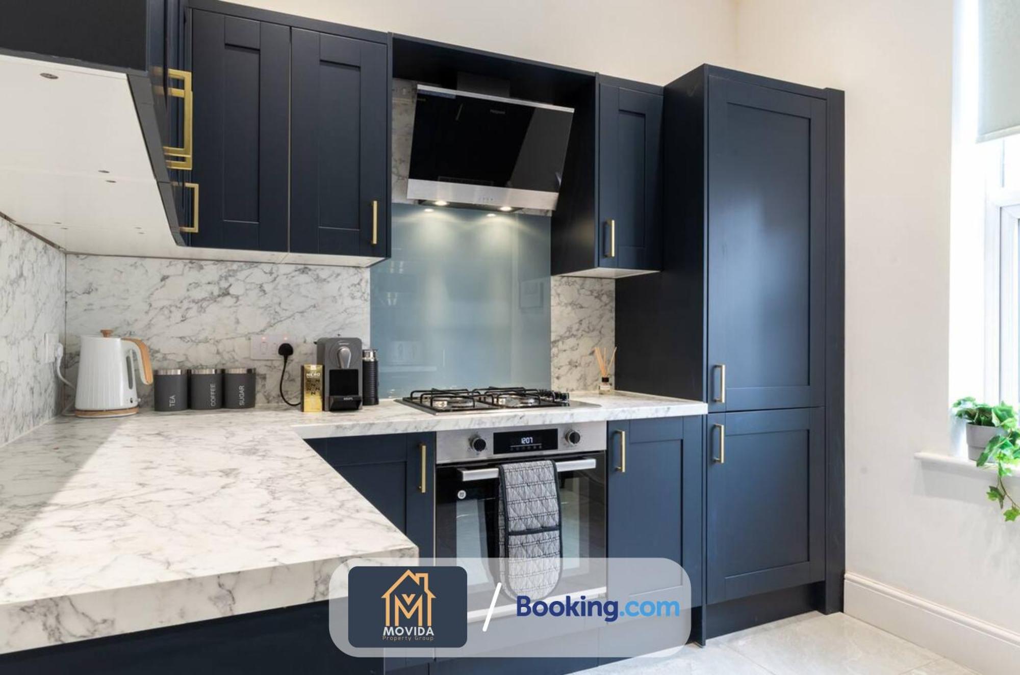 Central Elegant Three Bed Duplex By Movida Property Group Short Lets & Serviced Accommodation 哈罗盖特 外观 照片