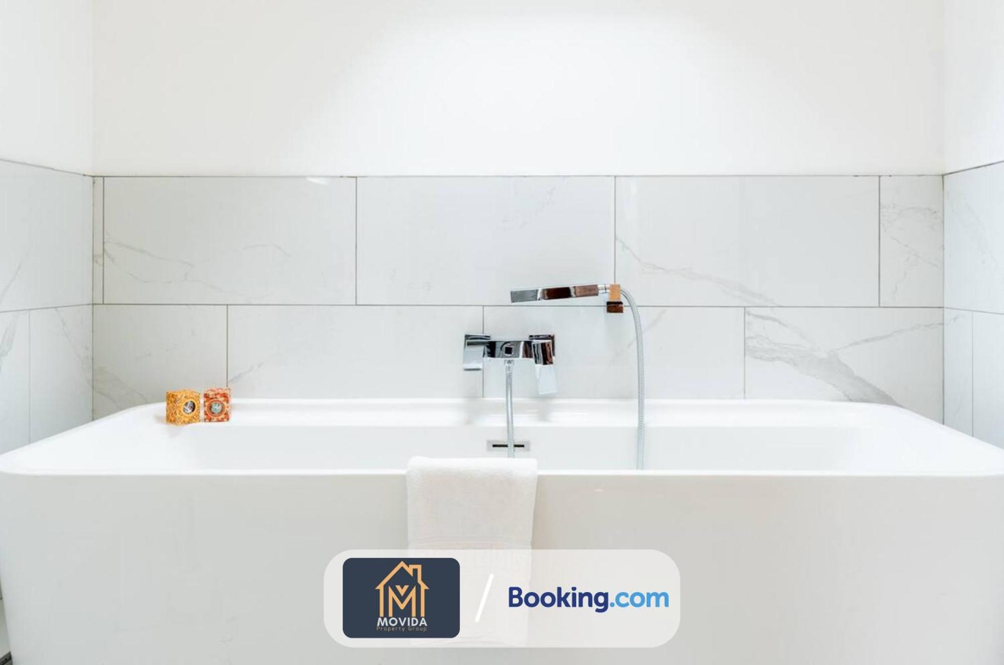 Central Elegant Three Bed Duplex By Movida Property Group Short Lets & Serviced Accommodation 哈罗盖特 外观 照片